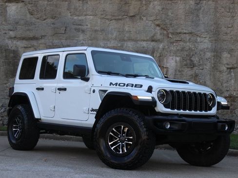 Used 2026 Jeep Wrangler Unlimited Rubicon 392 w/ Quick Order Package 27X Moab AWD/4WD image 3