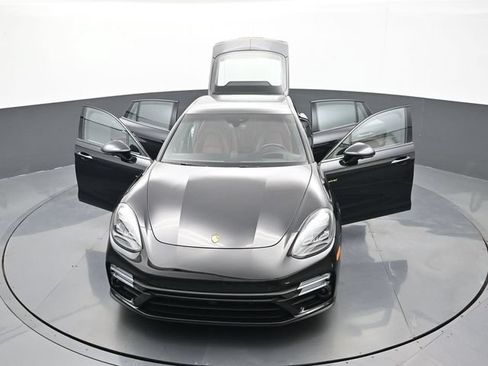Certified 2024 Porsche Cayenne AWD/4WD image 30