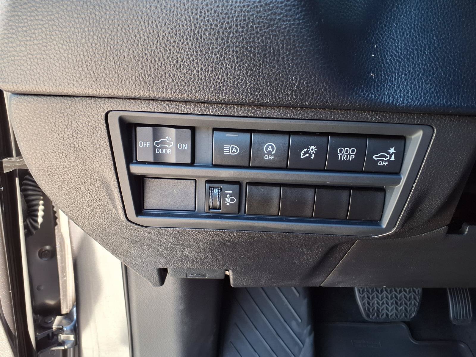 Used 2026 Toyota Tundra SR5 w/ SR5 Convenience Package RWD image 23