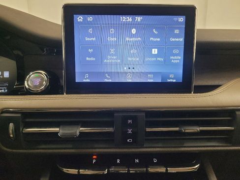 Used 2021 Lincoln Corsair Reserve AWD/4WD image 25