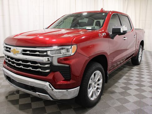 Used 2023 Chevrolet Silverado 1500 LTZ AWD/4WD image 34