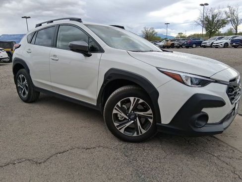 Used 2025 Subaru Crosstrek 2.0i Premium AWD/4WD image 4