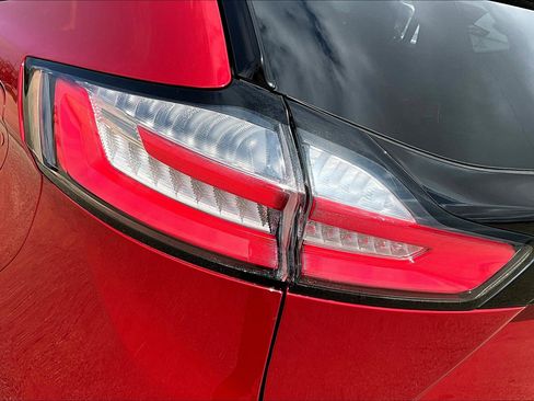 Used 2023 Ford Edge SEL image 28