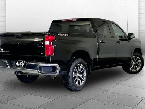 Used 2023 Chevrolet Silverado 1500 LT AWD/4WD image 13