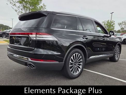 Used 2023 Lincoln Aviator Reserve w/ Equipment Group 201A RWD image 12