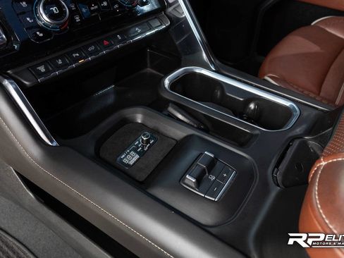 Used 2025 GMC Sierra 2500 Denali Ultimate image 63