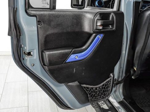 Used 2015 Jeep Wrangler Unlimited Sport w/ Power Convenience Group image 42