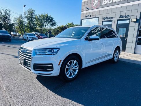 Used 2017 Audi Q7 3.0T Premium Plus w/ Premium Plus Package AWD/4WD image 3