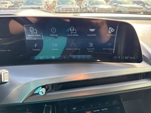 Used 2026 Cadillac Vistiq Platinum w/ LPO, Floor Liner Package AWD/4WD image 26