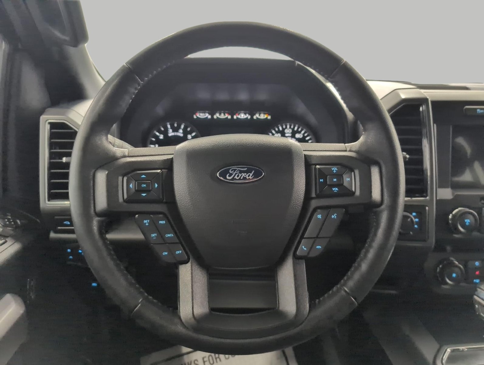 Certified 2019 Ford F150 XLT w/ Equipment Group 302A Luxury AWD/4WD image 5