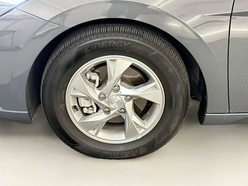 Used 2023 Hyundai Elantra SE w/ Cargo Package FWD image 34