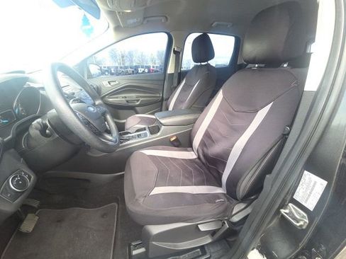 Used 2017 Ford Escape S image 24