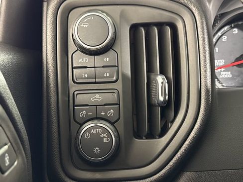 Used 2022 Chevrolet Silverado 1500 Custom Trail Boss w/ Midnight Edition AWD/4WD image 34