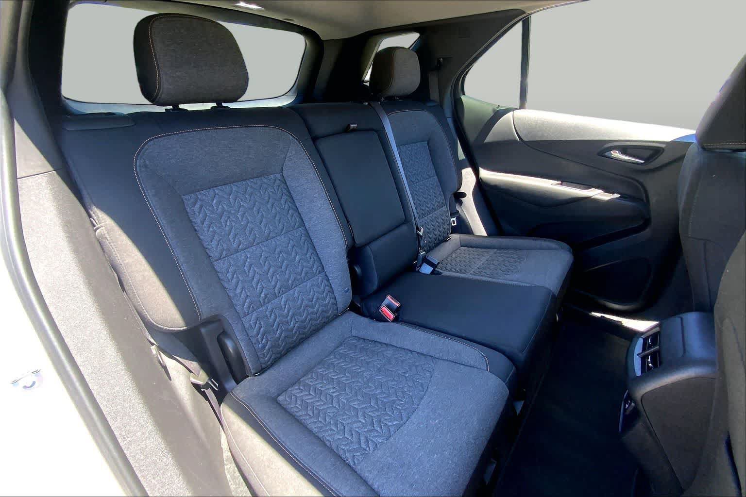 Used 2024 Chevrolet Equinox LT AWD/4WD image 19