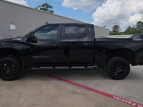 Used 2024 Chevrolet Silverado 1500 Custom Trail Boss AWD/4WD image 5