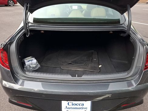 Used 2021 Hyundai Sonata Limited w/ Preferred Accessory Package FWD image 32