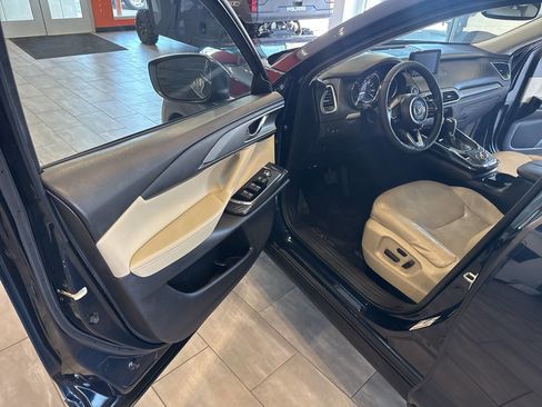 Used 2018 MAZDA CX-9 Touring image 18