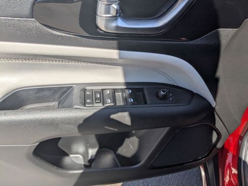 Used 2025 Jeep Compass Limited AWD/4WD image 19