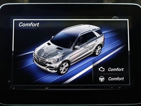Used 2018 Mercedes-Benz GLE 350 4MATIC image 28