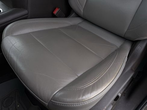 Used 2021 Chevrolet Tahoe Z71 w/ Z71 Signature Package image 24