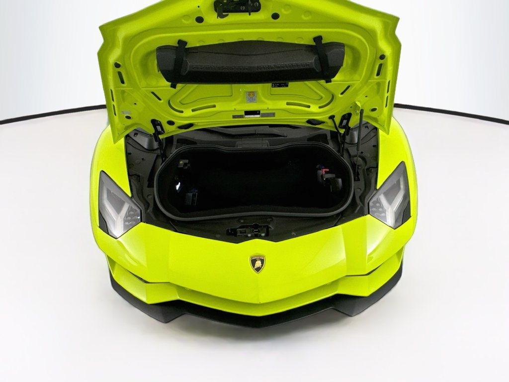 Used 2019 Lamborghini Aventador S AWD/4WD image 28
