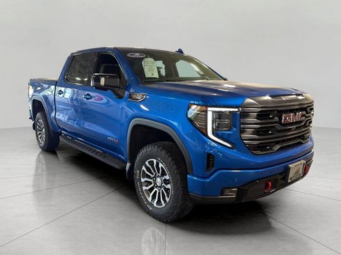 Used 2022 GMC Sierra 1500 AT4 w/ AT4 Premium Package AWD/4WD image 1