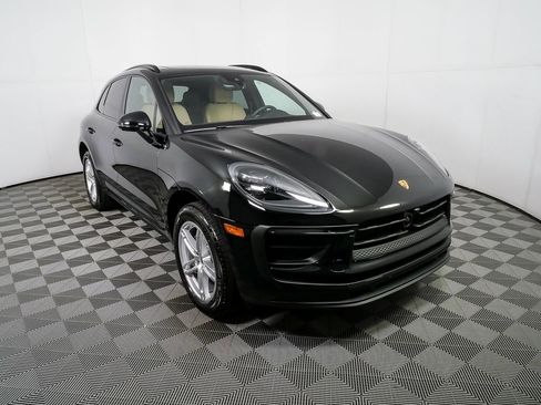 New 2026 Porsche Macan AWD/4WD image 28