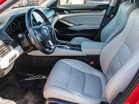 Used 2019 Honda Accord Touring image 24