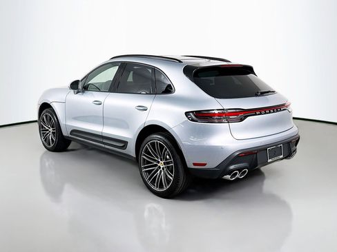 Certified 2026 Porsche Macan image 3