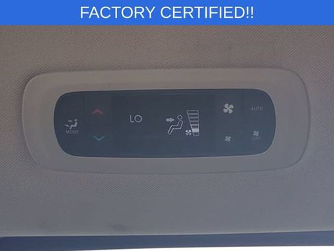 Certified 2024 Chrysler Pacifica Touring-L FWD image 29