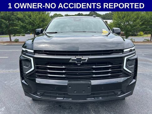 Used 2025 Chevrolet Suburban RST w/ Comfort Package RWD image 13