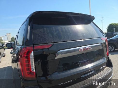 Used 2024 GMC Yukon AT4 w/ Technology Package AWD/4WD image 6