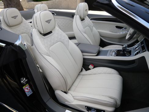 Used 2023 Bentley Continental GT Azure AWD/4WD image 24