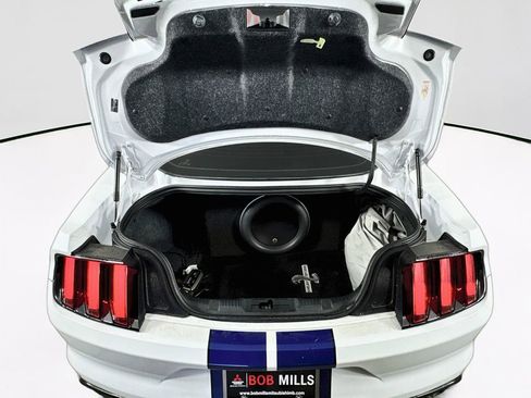 Used 2016 Ford Mustang Shelby GT350 w/ Technology Package RWD image 24