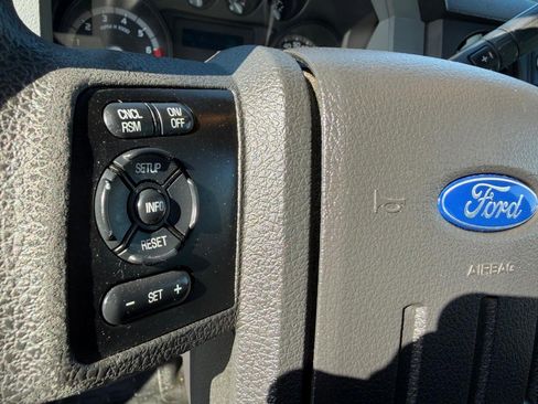 Used 2015 Ford F250 XL w/ Power Equipment Group image 42
