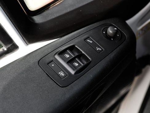 Used 2023 RAM ProMaster 3500 w/ Driver Convenience Group image 40