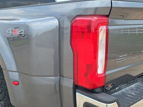 Used 2024 Ford F350 XLT AWD/4WD image 33