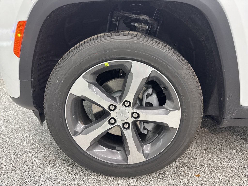 New 2026 Jeep Grand Cherokee Limited AWD/4WD image 10