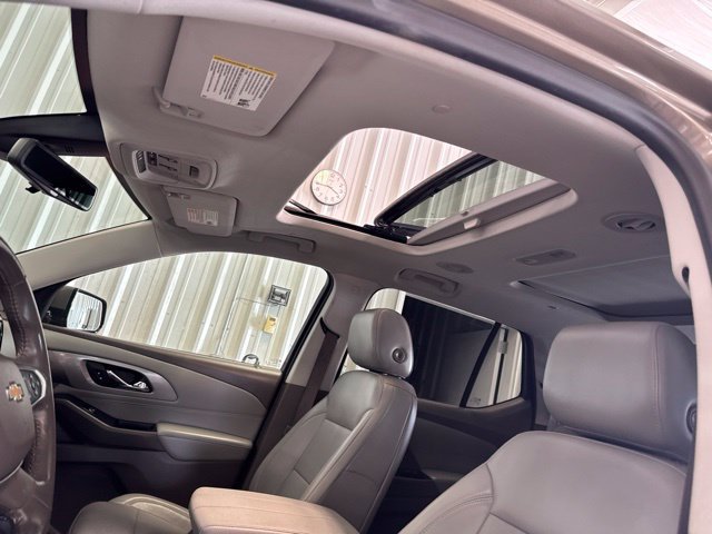 Used 2020 Chevrolet Traverse LT w/ LT Premium Package FWD image 36