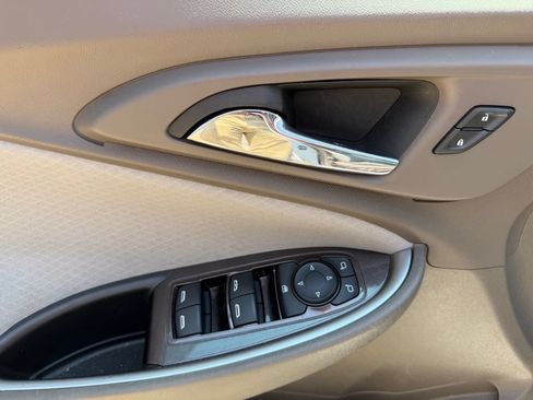 Used 2024 Chevrolet Malibu LT FWD image 13
