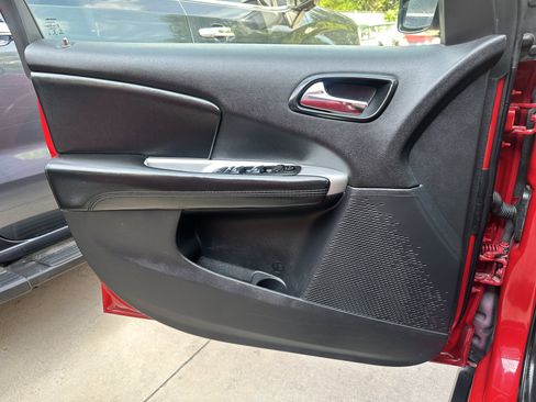 Used 2020 Dodge Journey SE w/ SE Popular Equipment Group image 29