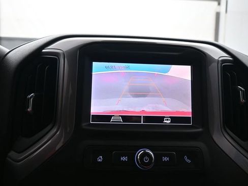 Used 2022 Chevrolet Silverado 1500 Custom image 16