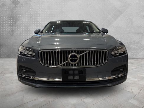 Used 2023 Volvo S90 B6 Plus AWD/4WD image 3