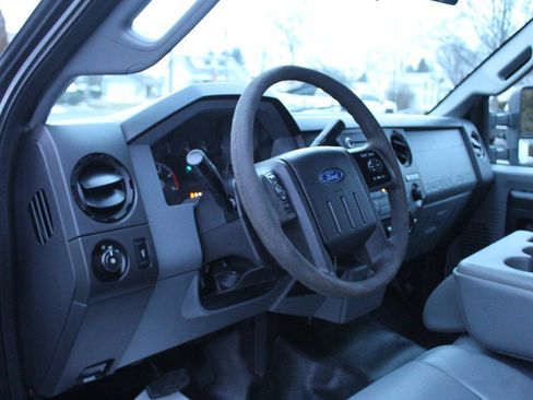 Used 2016 Ford F450 XL w/ Power Equipment Group image 13