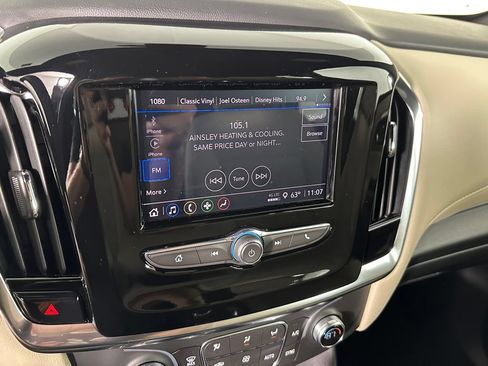 Used 2024 Chevrolet Traverse LS FWD image 16