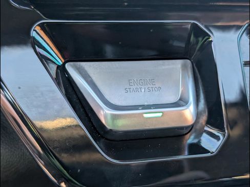 Used 2024 GMC Sierra 2500 Denali Ultimate image 13