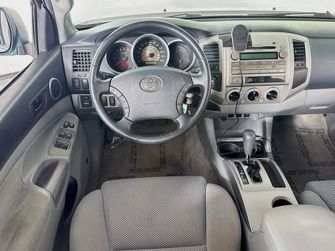 Used 2011 Toyota Tacoma 4x4 Double Cab w/ TRD Sport Pkg w/JBL Audio image 17