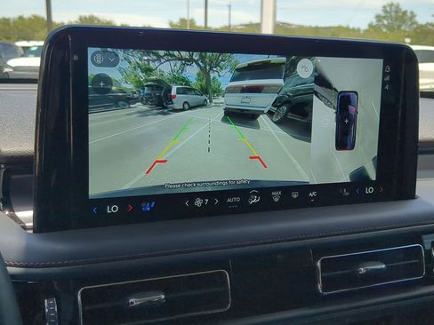 New 2025 Lincoln Aviator Premiere w/ Equipment Group 101A image 16