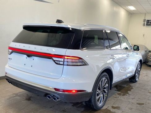 New 2026 Lincoln Aviator AWD image 7