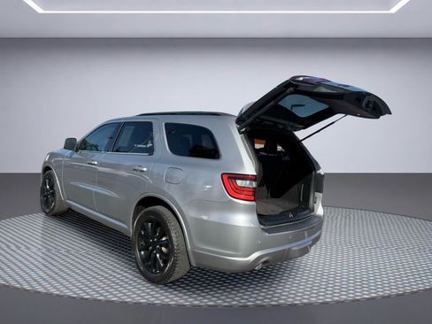 Used 2017 Dodge Durango R/T w/ Technology Group AWD/4WD image 9